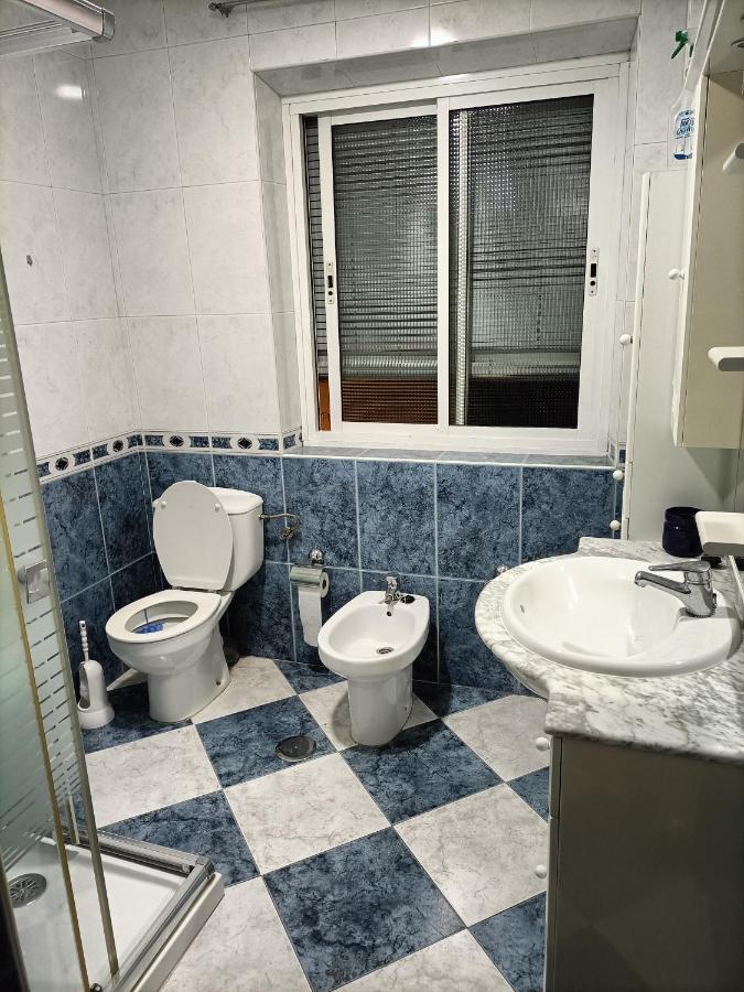Amplio Apartamento Exterior Grenada Zewnętrze zdjęcie