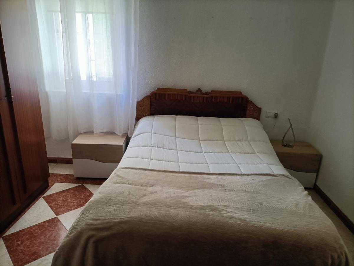 Amplio Apartamento Exterior Grenada Zewnętrze zdjęcie
